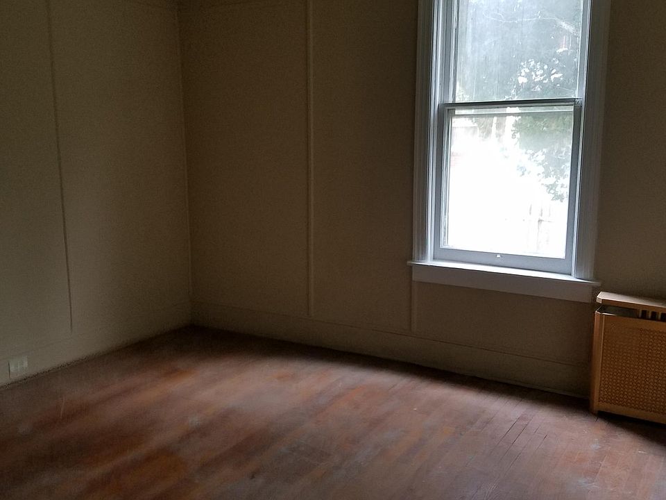 2nd image of 645 Hepburn St APT 5