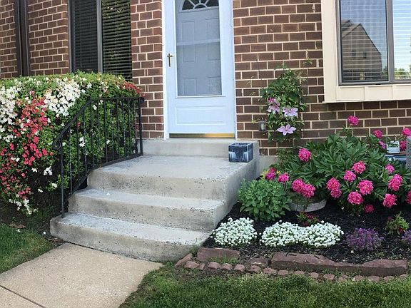 5th image of 5200 Hilltop Dr #280