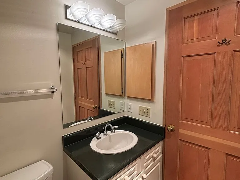 4208 Beach Drive — Photo 40