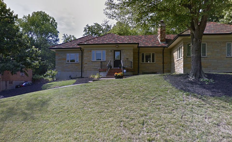 1st image of 838 Lafayette Ave