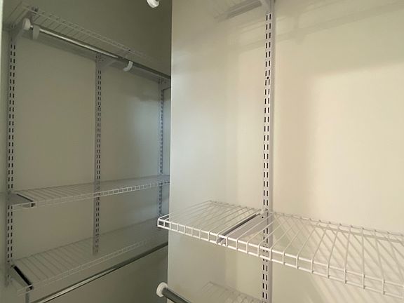 3rd image of 5436 Vine St #2