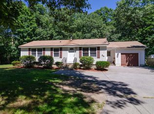 54 School St, Chelmsford, MA 01824