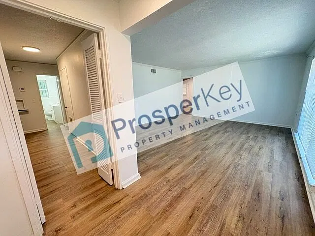 2215 Biltmore Ave — Photo 4