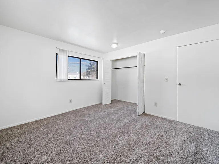 North Branch Apartments — Photo 17