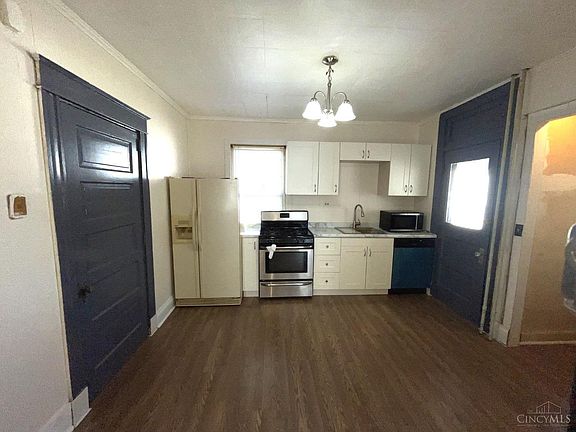 3rd image of 1944 Maple Ave #1
