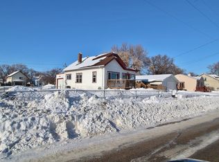 732 Lincoln Ave, Minot, ND 58703
