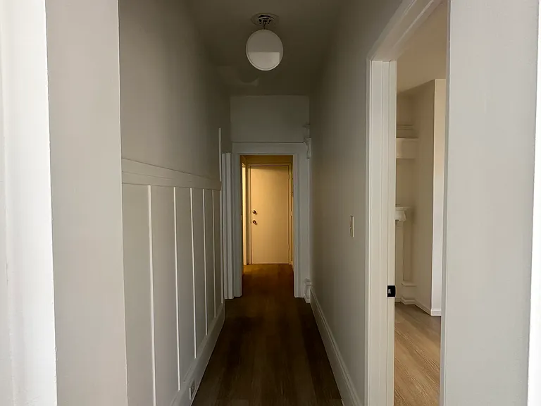 907 Alice St #907B — Photo 6