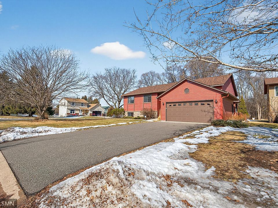 1481 Sextant Ave E, Maplewood, MN 55109 | Zillow