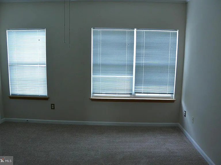 5302 Chieftain Cir — Photo 17