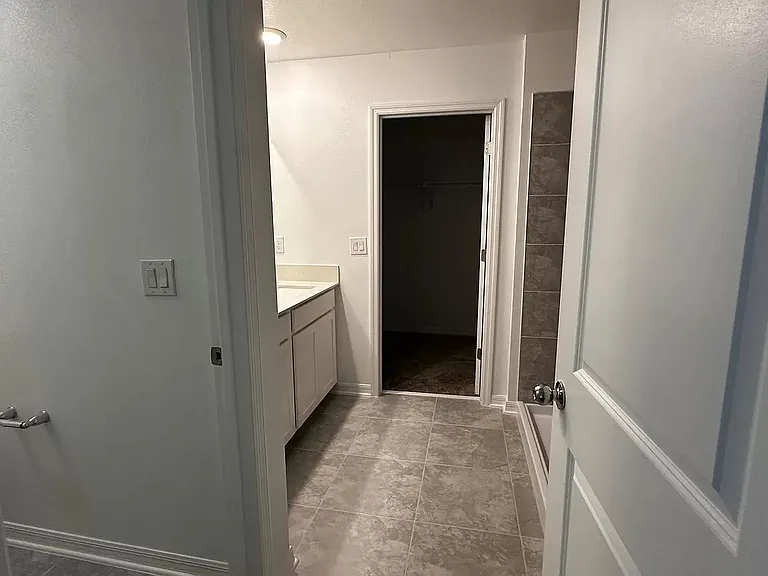 764 Reggie Rd — Photo 27