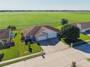 3022 Sugar Mill Ct, Effingham, IL 62401