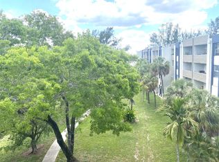 10000 NW 80th Ct APT 2537, Hialeah Gardens, FL 33016