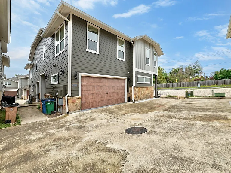 1704 Cedar Bend Dr #5B — Photo 27