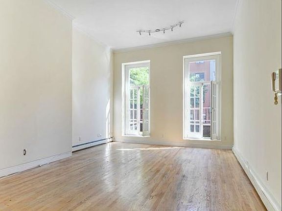 3rd image of 243 W 14th St APT 1F