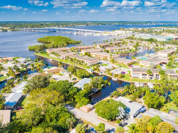 2475 SW Hideaway Lane, Stuart, FL 34994