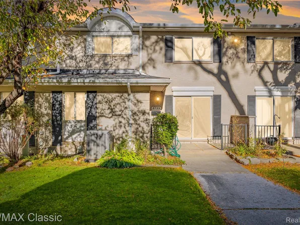 8733 George F Bunker Blvd #2, Sterling Heights, MI 48313