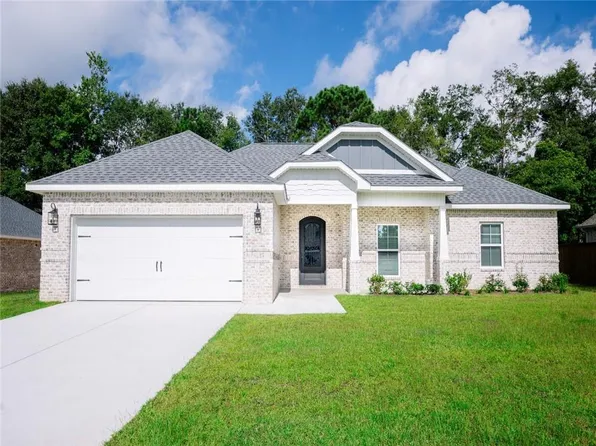 10319 Grady Ln, Mobile, AL 36695