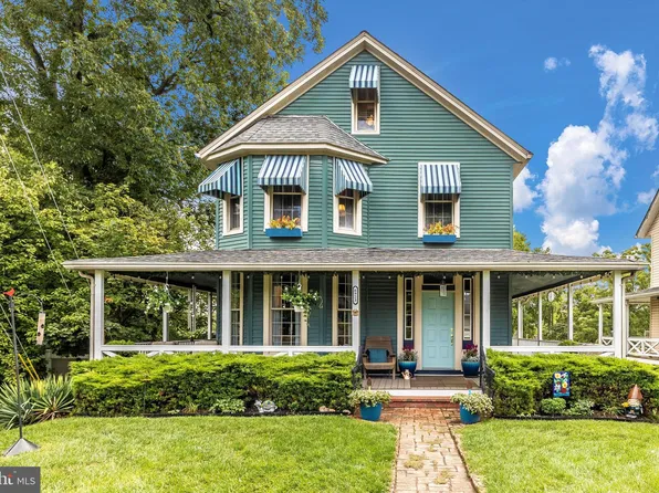 6923 Maryland Ave, Braddock Heights, MD 21714