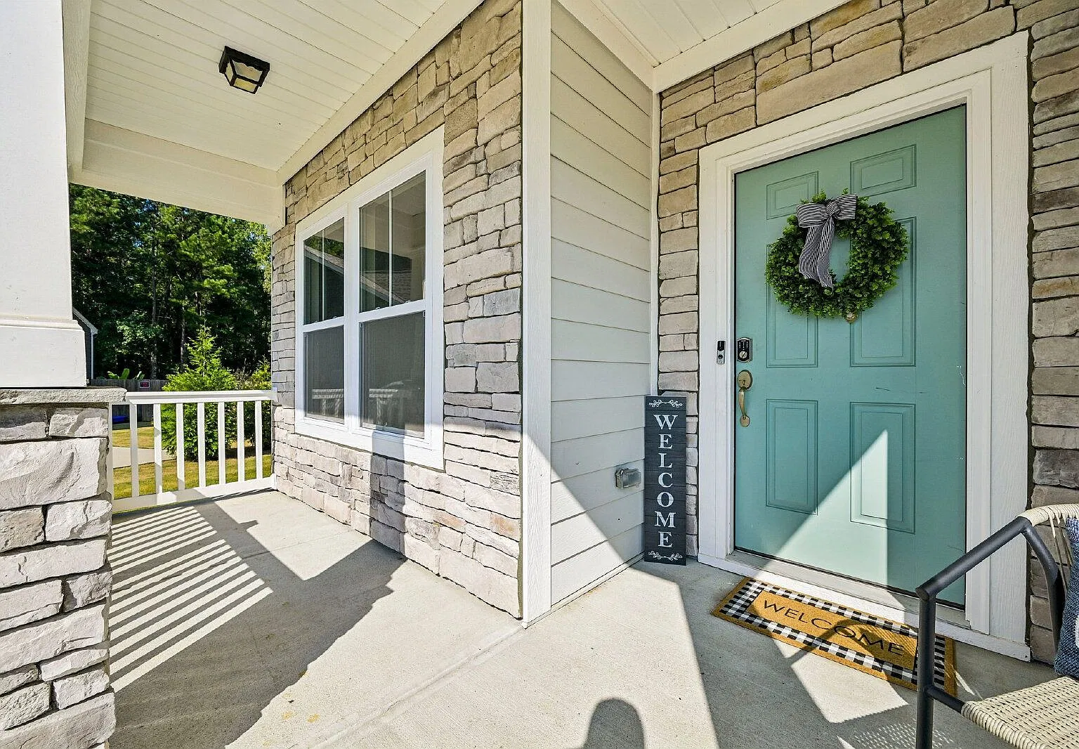4 bed, 3.5 bath, 2803 sqft, $2,300 — Photo 4