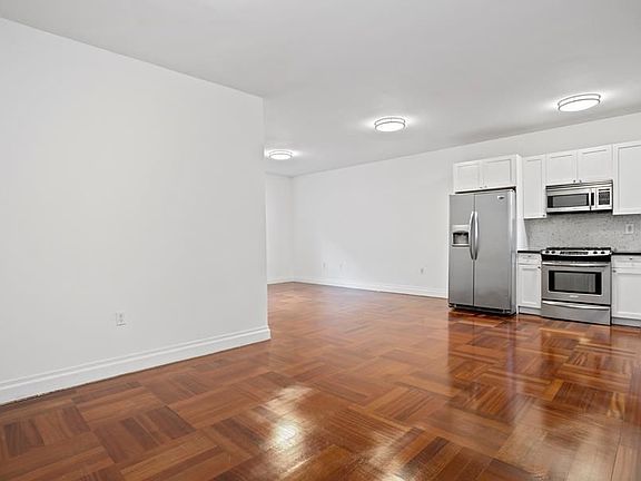 3rd image of 607 W 137th St #32B