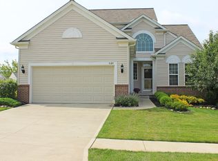 9189 Eldorado Trl, Strongsville, OH 44136