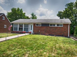 402 Vale Dr, Pittsburgh, PA 15239