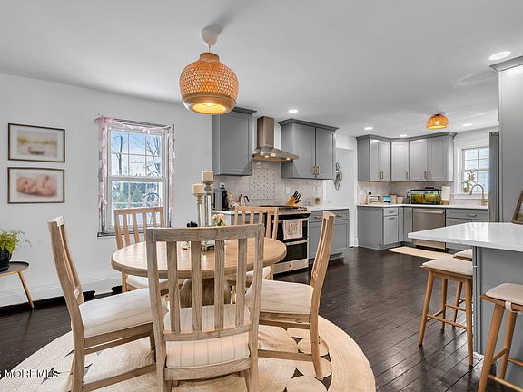 5th image of 555 Ocean Rd