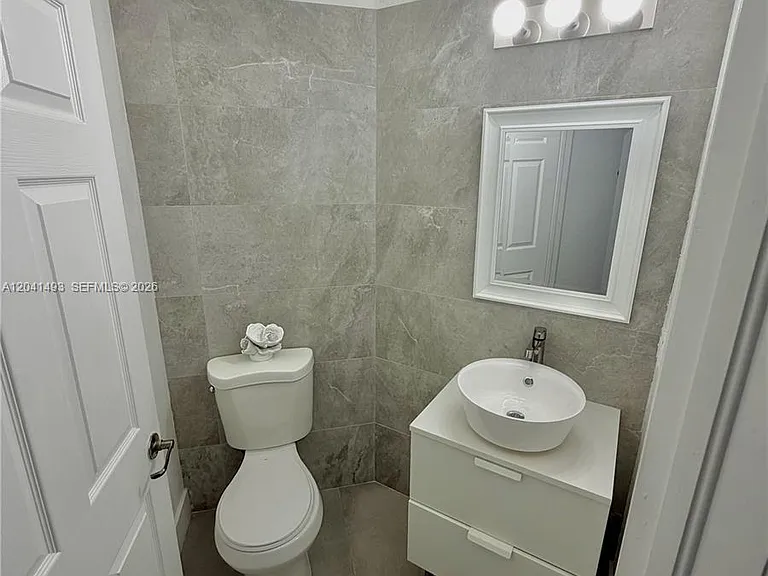 14051 SW 49th Ct #7 — Photo 18