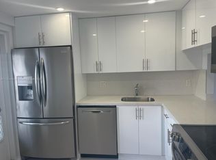3181 S Ocean Dr APT 306, Hallandale, FL 33009