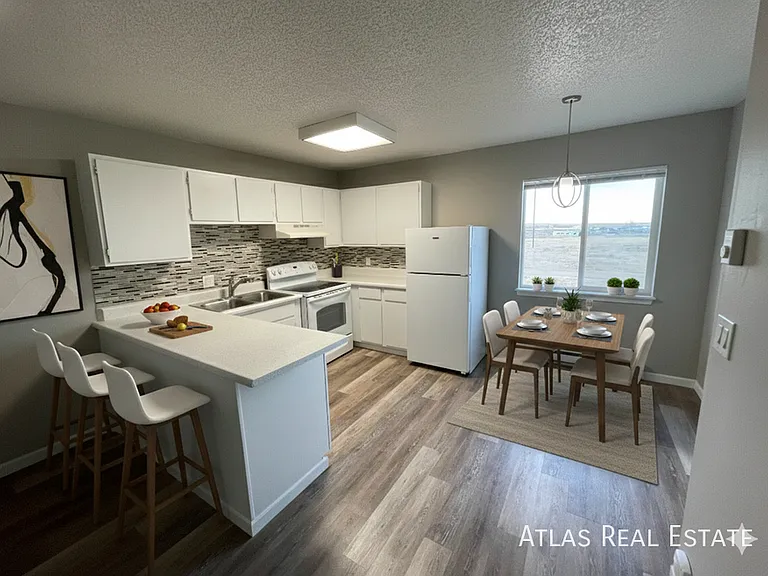 6895 Space Village Avenue — Photo 33