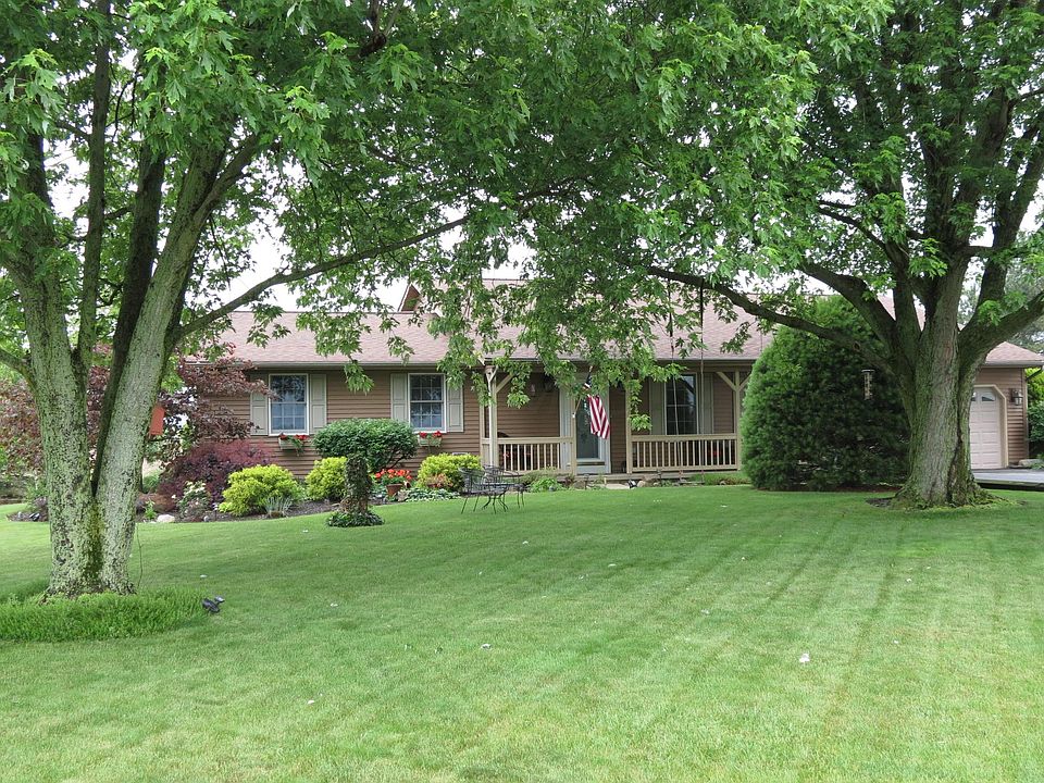 2nd image of 19160 Boerger Rd