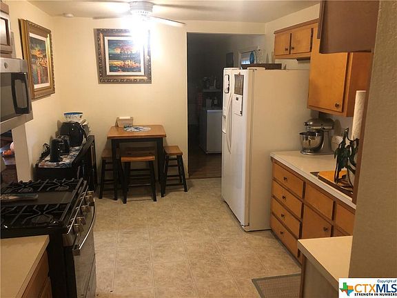 4th image of 503 Louise St