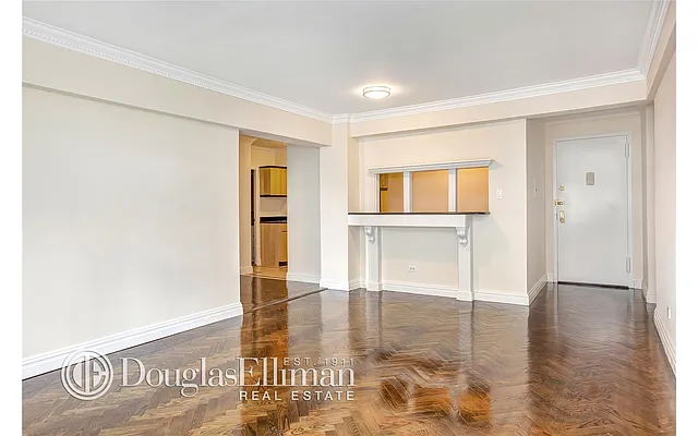 Rented by Douglas Elliman | media 14