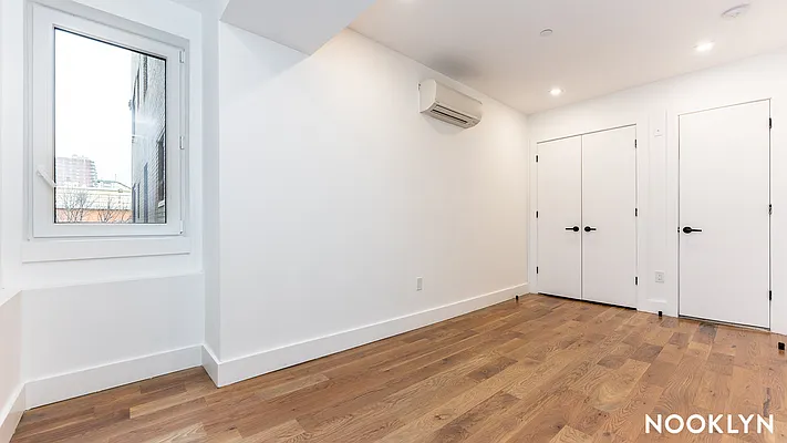 Rented by Nooklyn NYC LLC | media 7