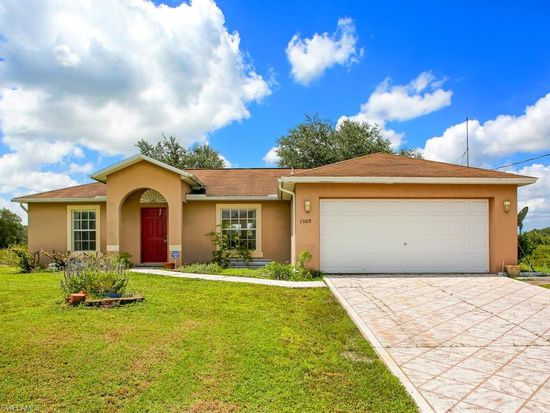 Bold Real Esatate Group Port Saint Lucie Property Details Love The Idea Of Owning Your Own Turnkey Townhome For Florida Real Estate Resort Living Loft Design