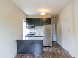1250 W Montrose Ave APT 131, Chicago, IL 60613
