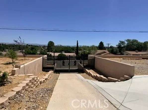 16192 Molino Dr, Victorville, CA 92395