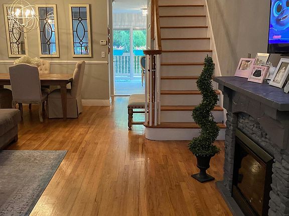 3rd image of 55 Bartlett Ave