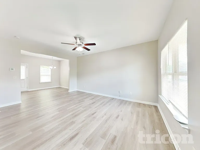 41 Carriage Hills Dr SE — Photo 4