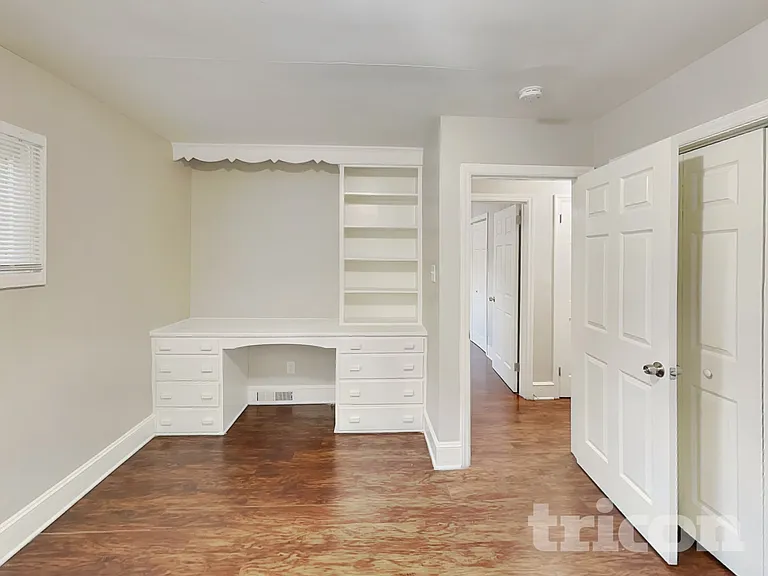 1141 Dooley Dr — Photo 7