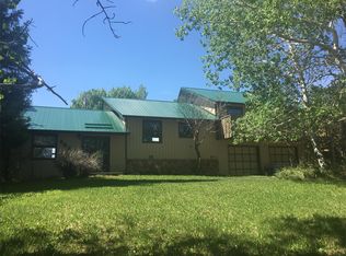 805 W Rochester St, Saratoga, WY 82331