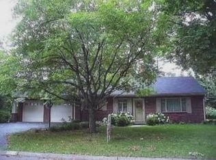 922 Circle Dr, Circleville, OH 43113