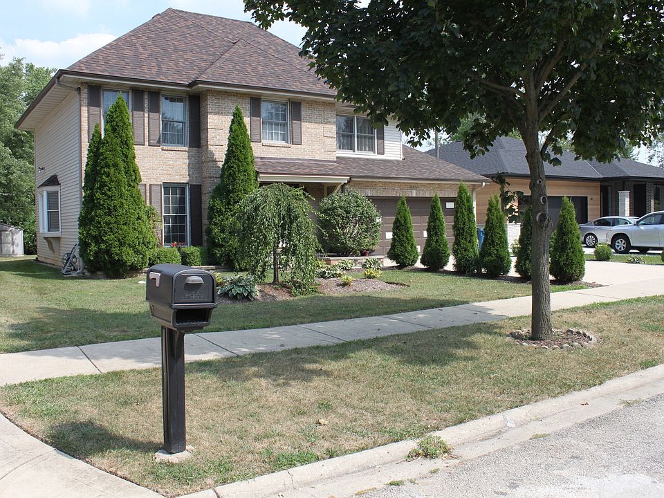 1st image of 863 Brentwood Ct