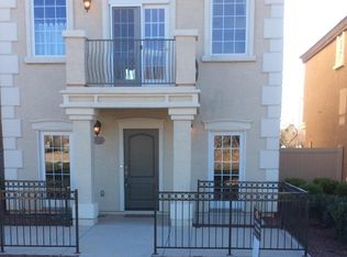 1656 E Bridgeport Pkwy, Gilbert, AZ 85295