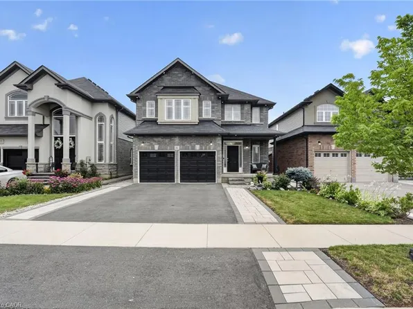 81 Showcase Dr, Hamilton, ON L0R 1P0