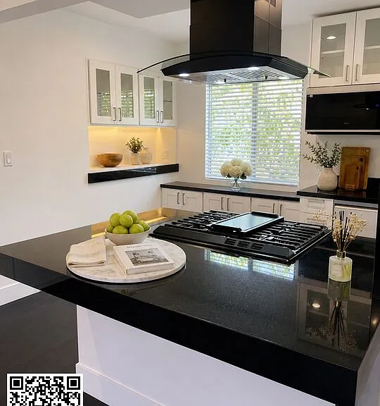 525 Broadway St #3 — Photo 2