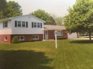 319 S Prairie St, Rochelle, IL 61068