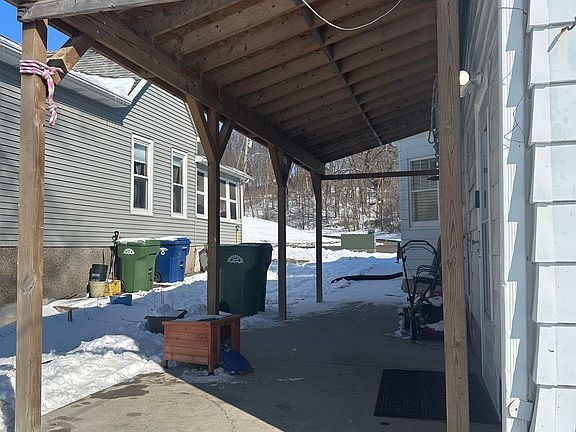 3rd image of 747 1st Ave