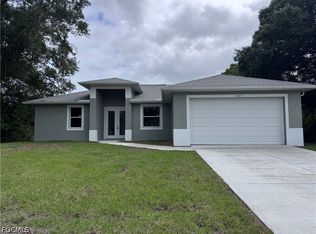 1305 Andover Dr, Labelle, FL 33935