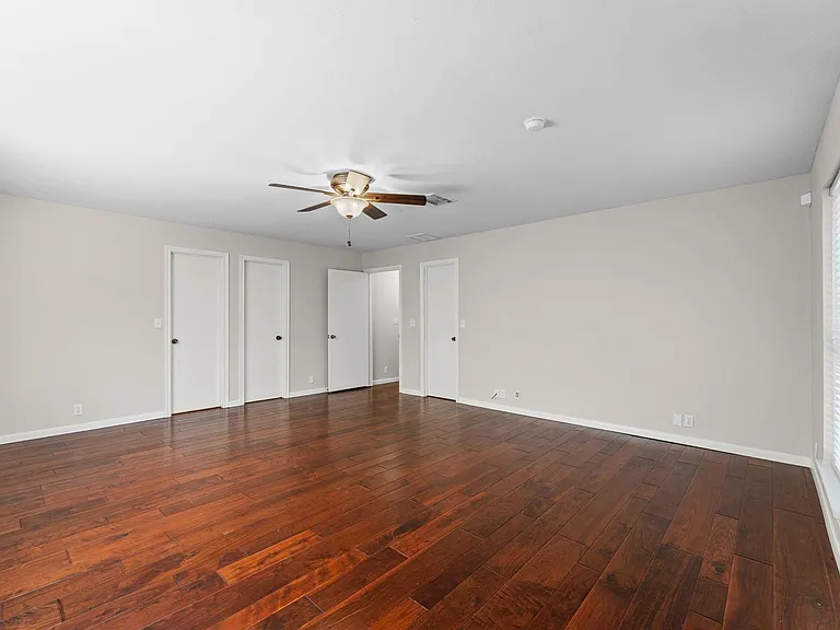 2562 Kevin Ln — Photo 17